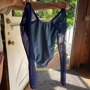 Lucky Leo Two Toned Leotard, Mesh sleeves, Perfect condition